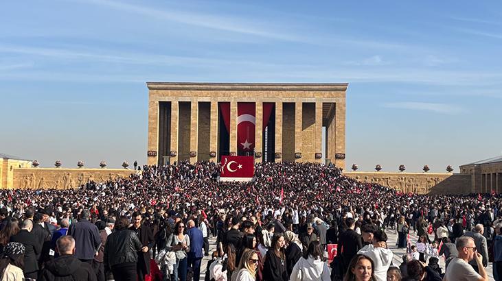 10 Kasım’da Anıtkabir’e ziyaretçi akını