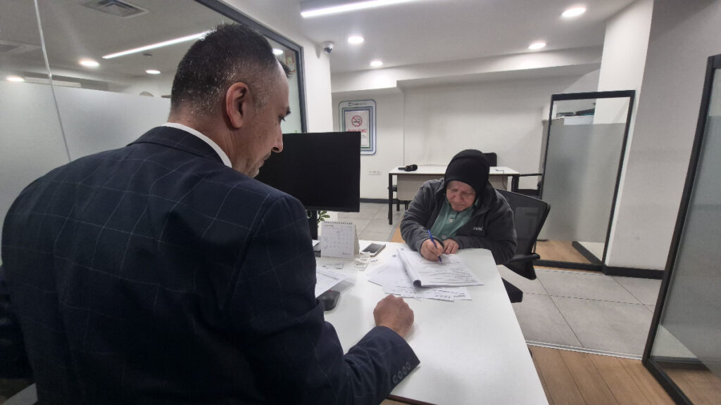 500 bin sosyal konut projesine gözyaşları içinde başvurdu: İnşallah çıkar da kiradan kurtuluruz