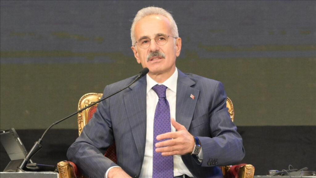 Abdulkadir Uraloğlu: Alternatif taşıma yollarımızın olması gerekir