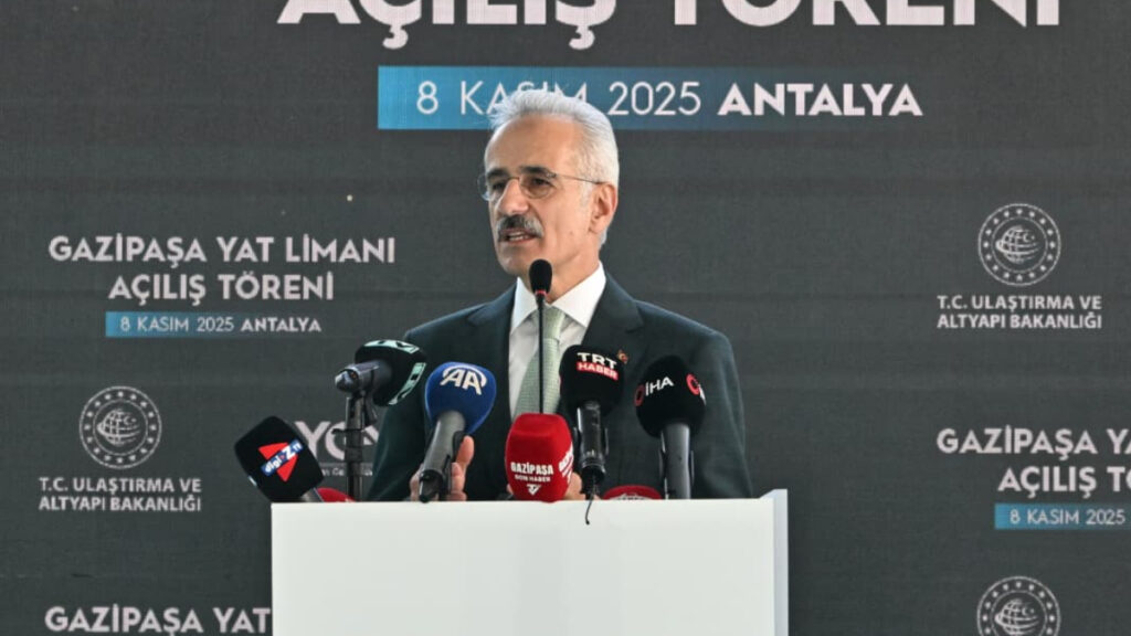 Abdülkadir Uraloğlu: Antalya-Mersin Bölünmüş Yol Projesi’nin 404 kilometresi tamamlandı