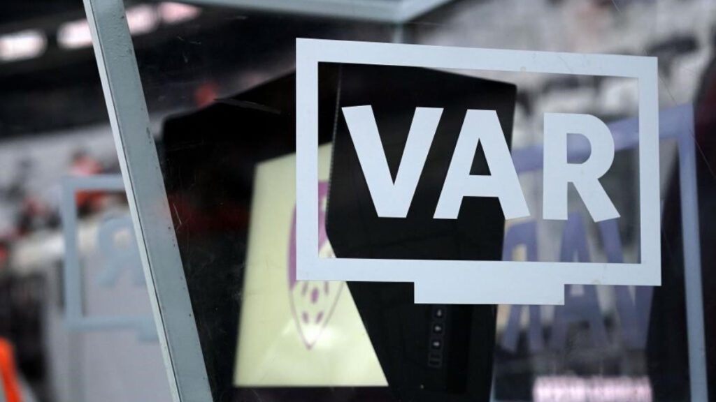 Antalyaspor – Beşiktaş maçının VAR’ı Alper Çetin!