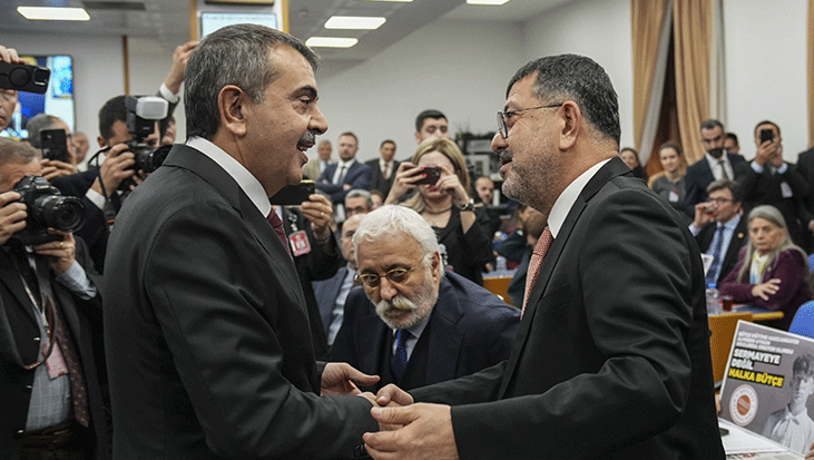 Bakan Tekin’den CHP’li Ağbaba’ya: Sana sıfır veriyorum, söylediğin şeylerin yüzde 99’u yalan