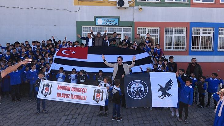 Beşiktaşlı gönüllülerden Mardin’de öğrencilere forma hediyesi