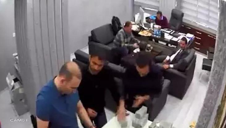 CHP’deki ‘para sayma’ görüntülerine ilişkin dava 15 Nisan 2026’ya ertelendi