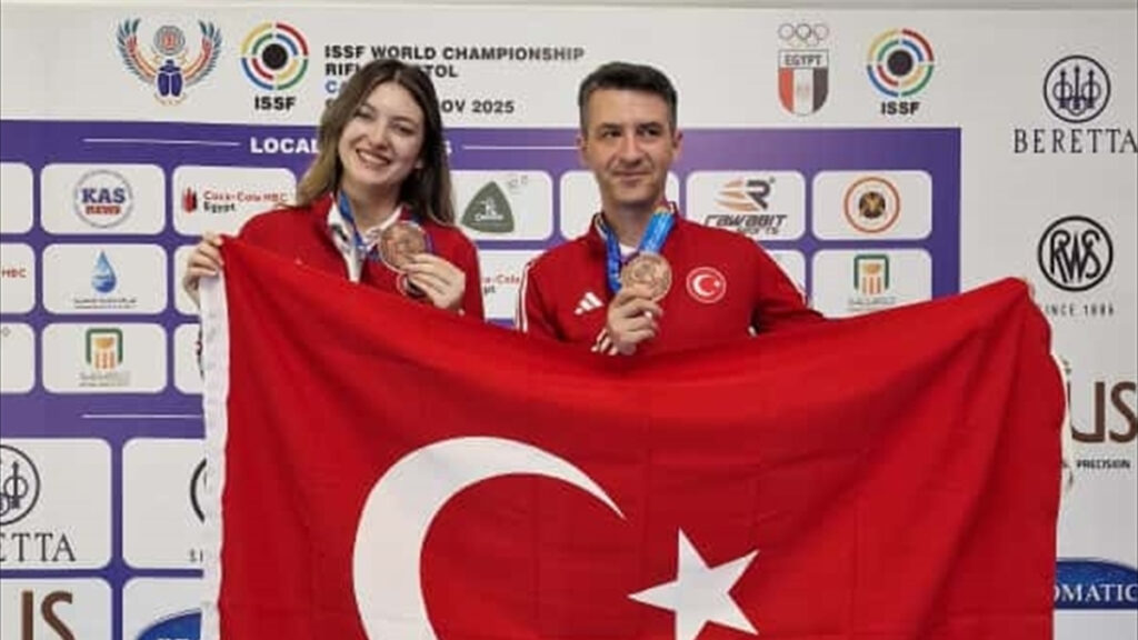 Damla Köse ile Mert Nalbant, dünya 3’üncüsü oldu