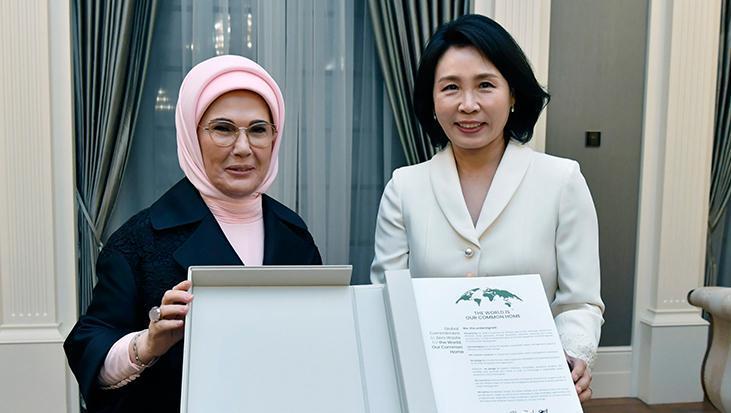 Emine Erdoğan’dan Güney Kore Devlet Başkanı’nın eşi Kim ile programlarına ilişkin videolu paylaşım