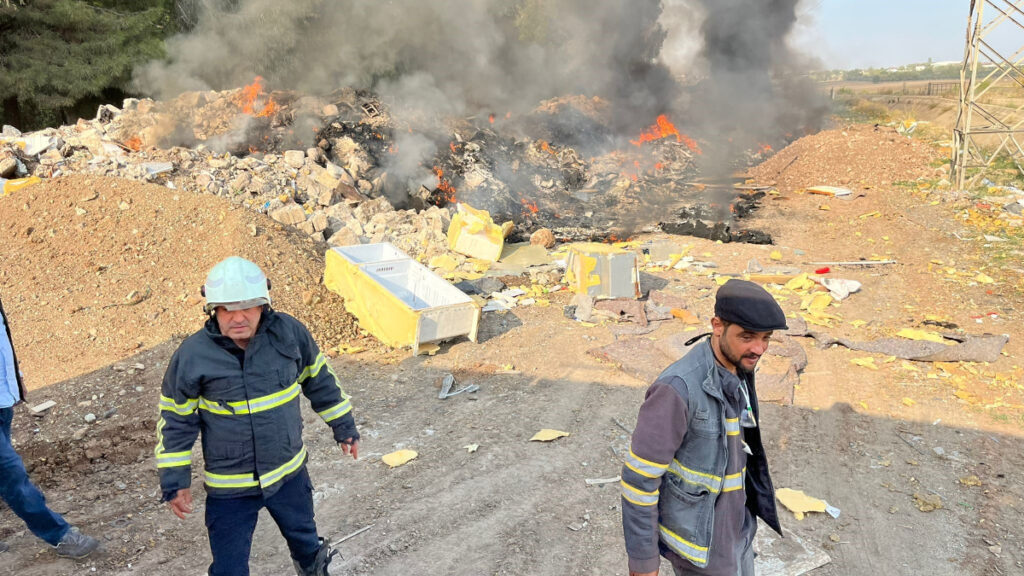 Hatay’da hurdalık alanda korkutan yangın