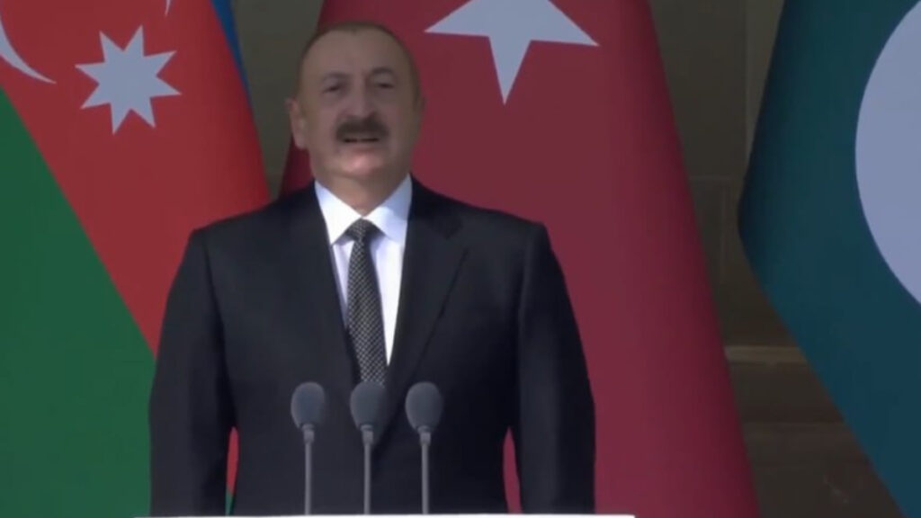 İlham Aliyev’den Ermenistan’a gönderme: Şimdi hücrede Azerbaycan çayı içiyorlar