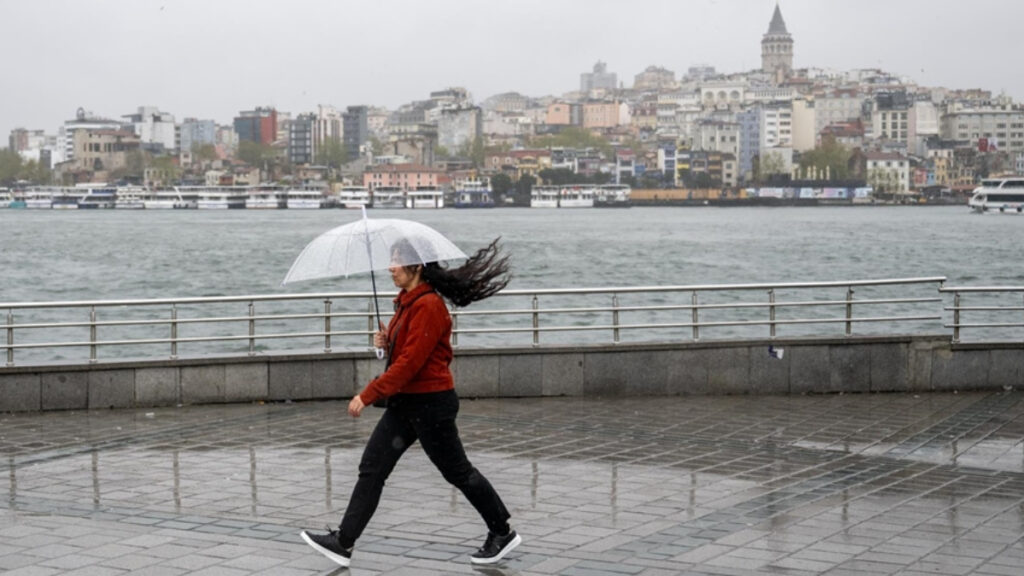 İstanbul ve çevresi için kuvvetli sağanak uyarısı: Meteoroloji gün verdi