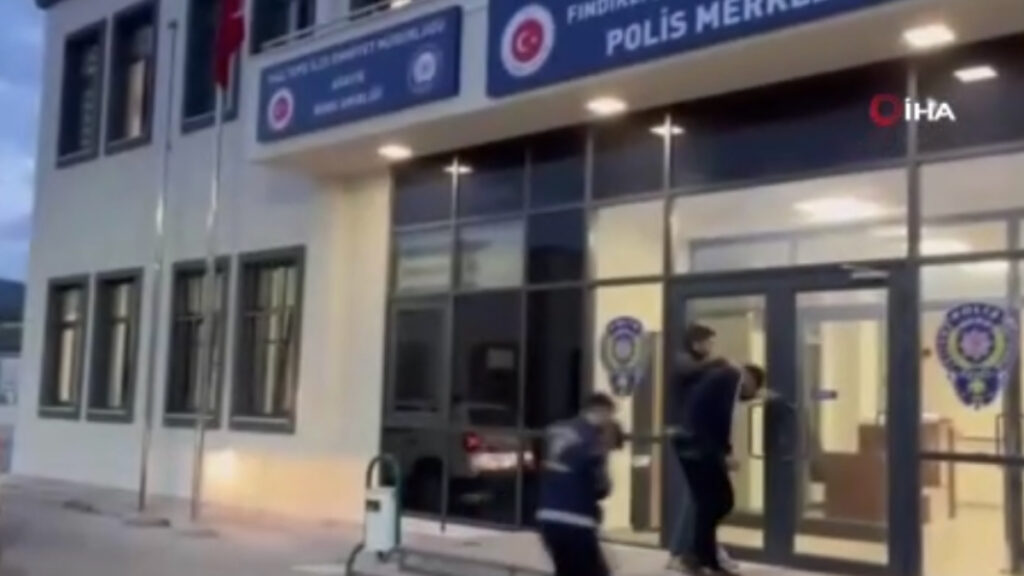 İstanbul’da 2 çocuk iş yeri kurşunladı