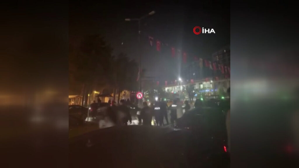 İstanbul’da alkollü grup ortalığı birbirine kattı