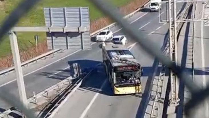 İstanbul’da tehlikeli manevra: İETT şoförü yolu kaçırdı, tüm trafiği tehlikeye attı