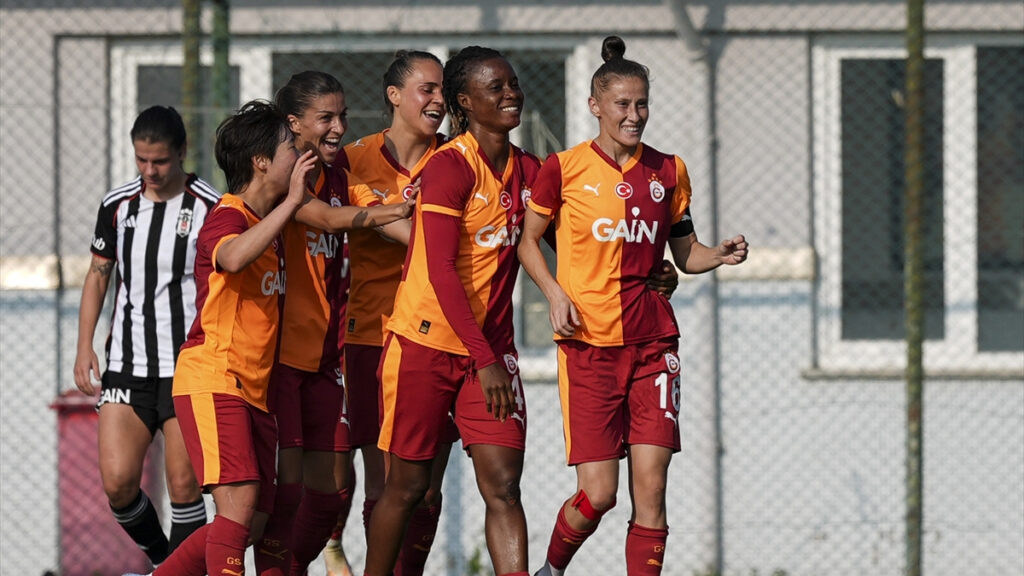 Kadınlar derbisinde Galatasaray, Beşiktaş’a 5 attı!