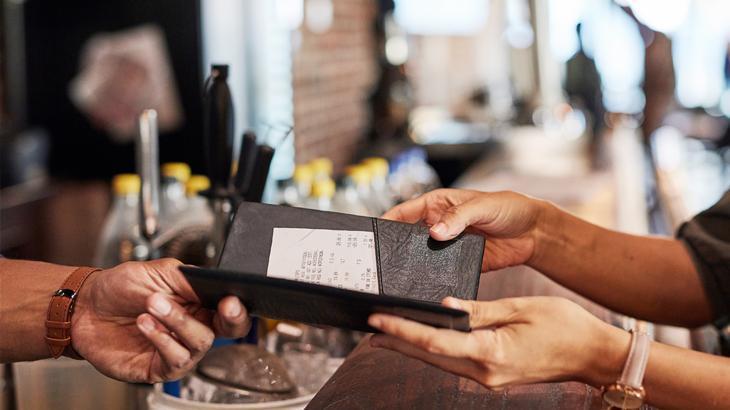 Kafe ve restoranlarda yeni dönem! Zorunlu servis ücreti tarih oluyor