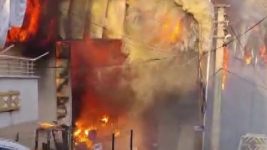 Kocaeli’deki depo yangınına ilişkin soruşturma başlatıldı