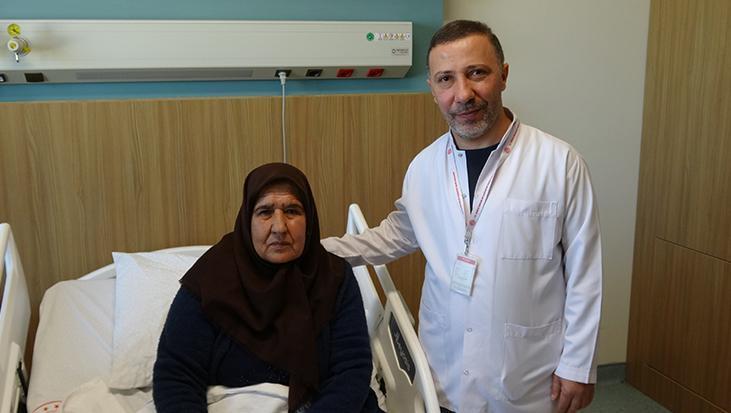 Mide ağrısıyla gitti, hayatının şokunu yaşadı! Organlarının tamamı ters tarafta çıktı