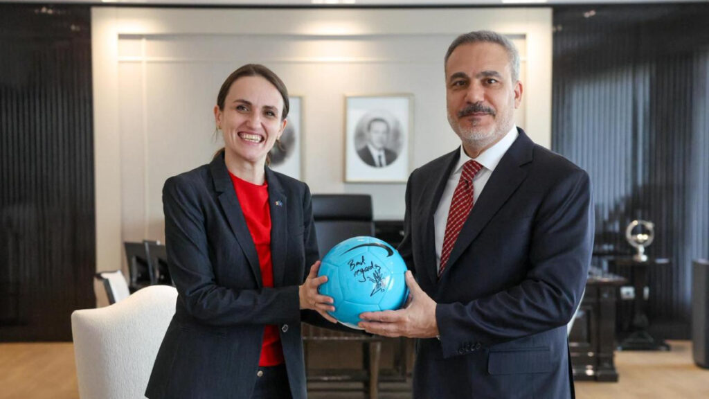 Romanya Dışişleri Bakanı’ndan AB vurgusu: Türkiye’nin tam üyeliği önemli