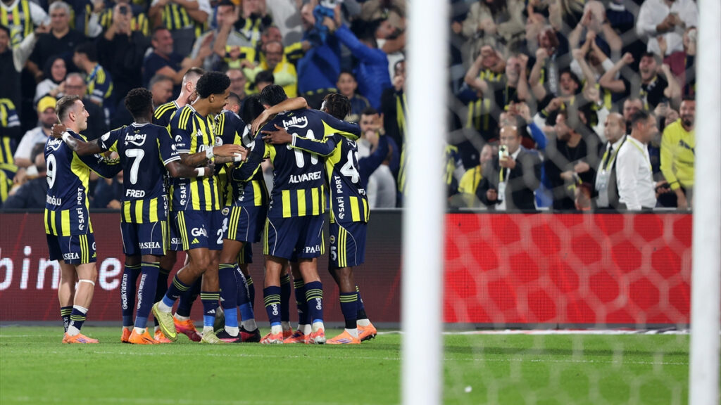 Süper Lig’in namağlup tek takımı Fenerbahçe