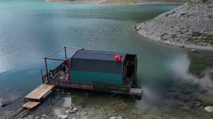 Yer: Erzurum! Yüzen evi gören bir daha bakıyor: ‘Bizim hayalimizdi’