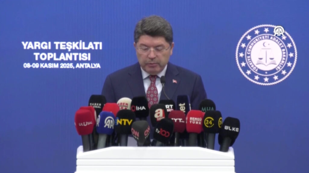 Yılmaz tunç’tan ‘Türk yargısı’ çıkışı: Her haksız itham, milletin iradesine yöneltilmiş bir saldırıdır