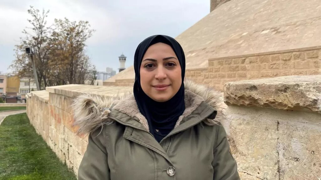 ‘Birçok zorluk var’: Türkiye’deki Suriyeliler geri dönüş için düşünüyor?