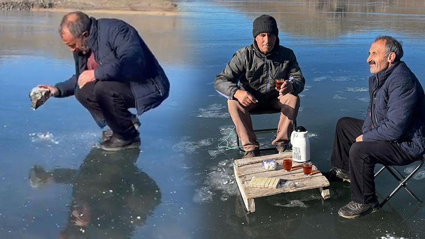 Burası Türkiye! Göl buz tuttu, balıkçılar gözünü dikti: ‘2-3 gün bekleyip başlayacağız’