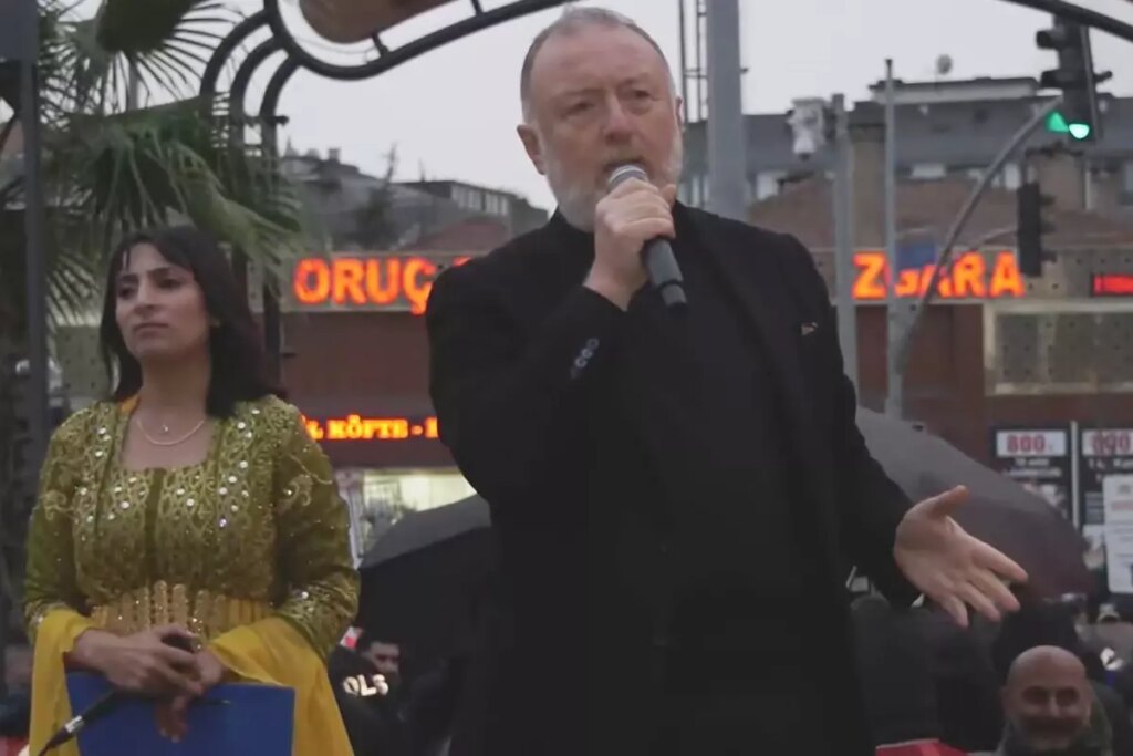 DEM Partili Sezai Temelli’den atılan slogana müdahale eden polislere tepki