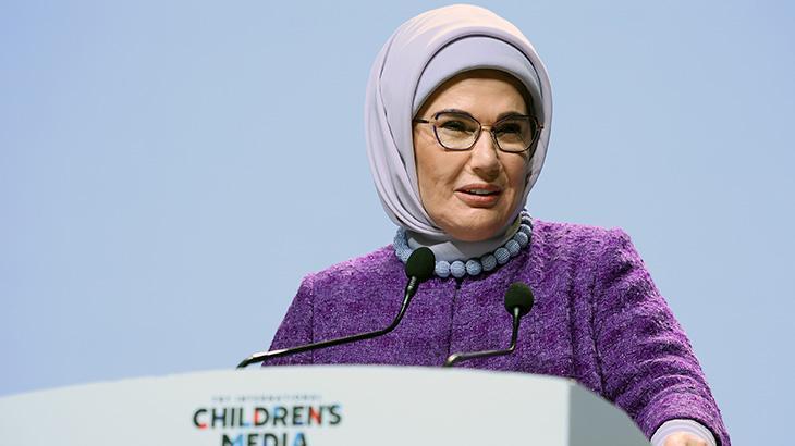 Emine Erdoğan: Ekran süresi günlük 6 saatin üzerinde