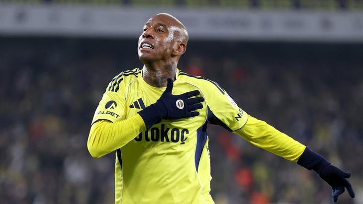 Fenerbahçe’de Anderson Talisca, 3 Galatasaraylı futbolcuyla yarışıyor!