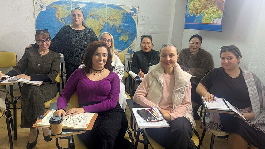 Hikayeler farklı amaç aynı! Rusya’dan Fas’a, Çin’den Tayland’a… Hepsi Türkçe öğreniyor