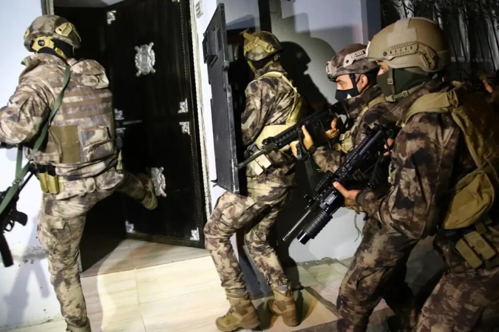 İstanbul’da DEAŞ operasyonu! 110 şüpheli yakalandı