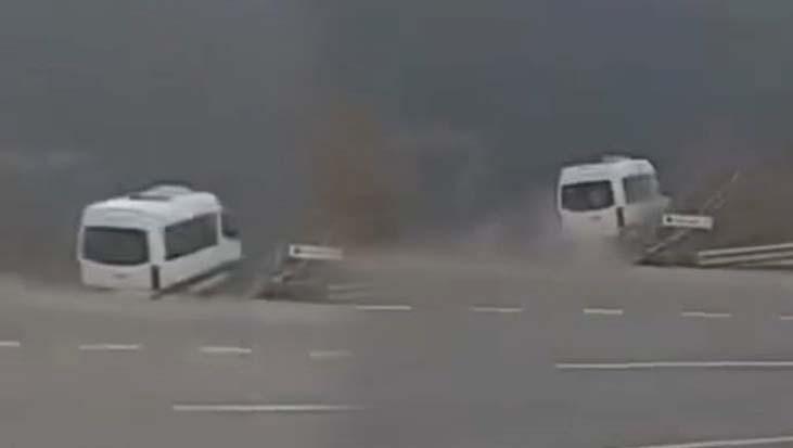 Nurdağı’ndaki feci kazanın görüntüleri ortaya çıktı! İşçi servisi şarampole uçtu