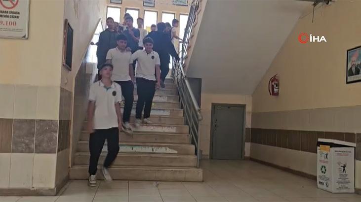 Okulda sosyal deney! Sadece 1 öğrenci gördü: O anlar kayıt altında