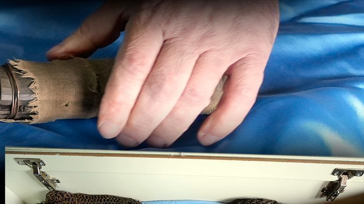 Ruslar’dan toprağa gömerek sakladılar! 700 yıllık emanet sandıktan çıktı: Torundan toruna bırakıldı