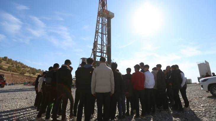 Silopi’deki Dader-1 sondaj sahası lise öğrencilerini ağırladı