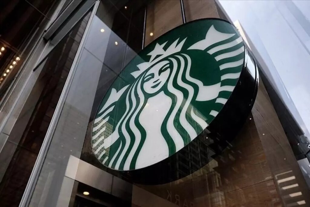 Starbucks yüzlerce mağazasını kapatma kararı aldı