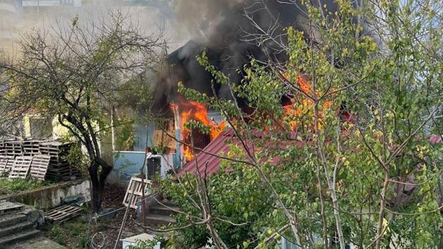 Yaşlı kadın çakmağı doldurmak istedi… Kabusu yaşadı