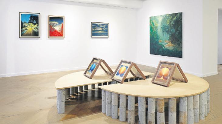 Hem yabancı hem tanıdık hisler