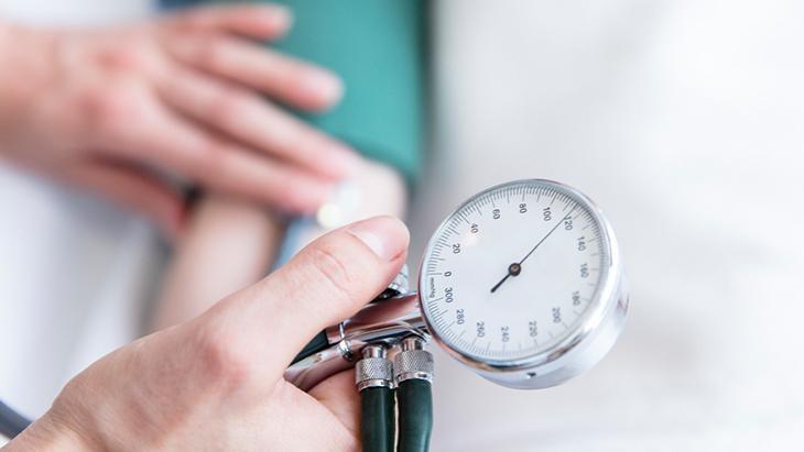 ‘Hipertansiyon fark edilmediğinde hayati organları tehdit ediyor’