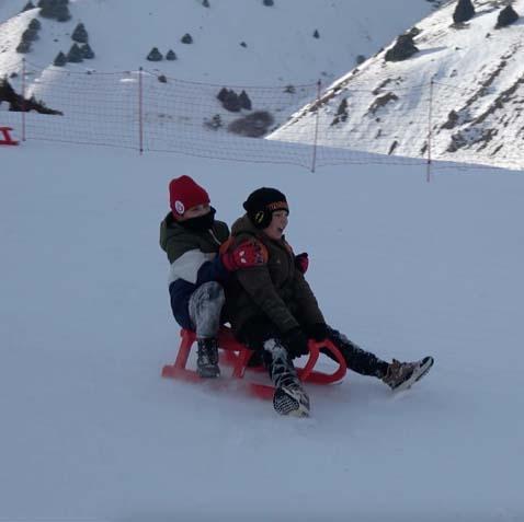 Kepçenin önünü kesmişlerdi! O çocuklara Vali’den sürpriz davet
