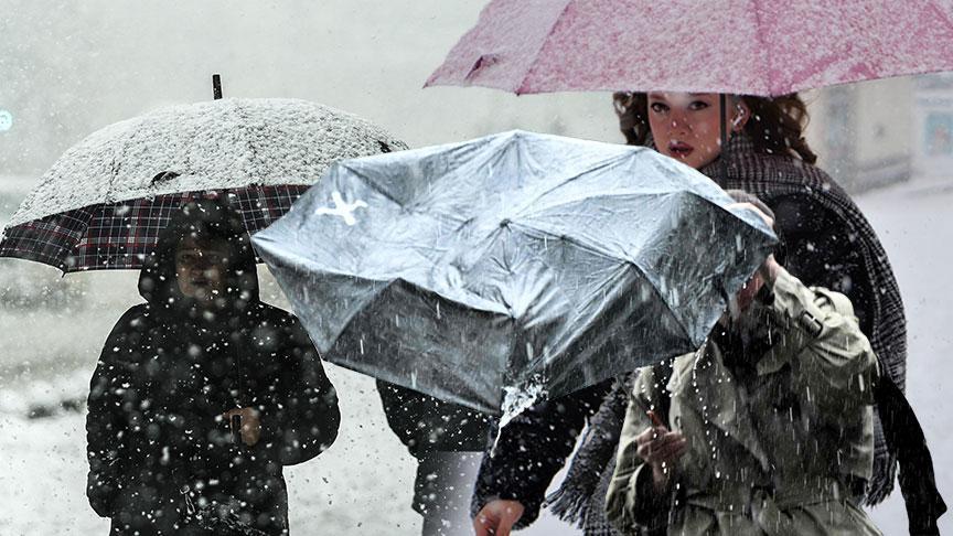 Son dakika… Meteoroloji ve AKOM’dan yeni uyarı! 63 kentte alarm verildi: Fırtına, sağanak ve kar geliyor