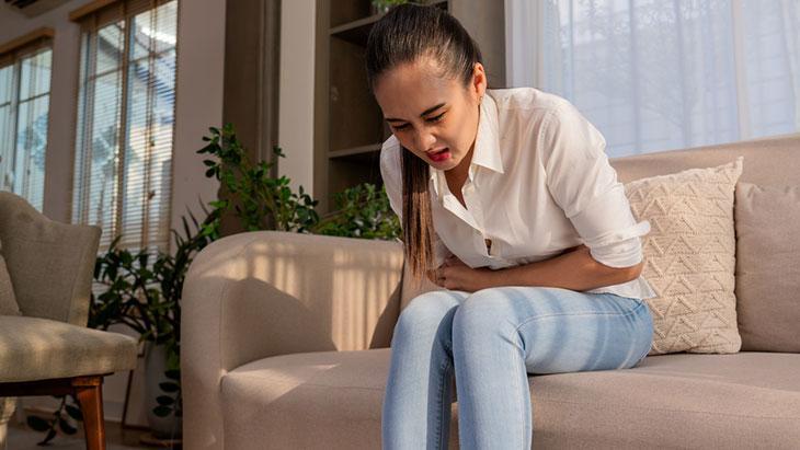 Yıllarca belirti vermeden sinsice ilerliyor! Tarama programı ve aşı ile önlenebiliyor