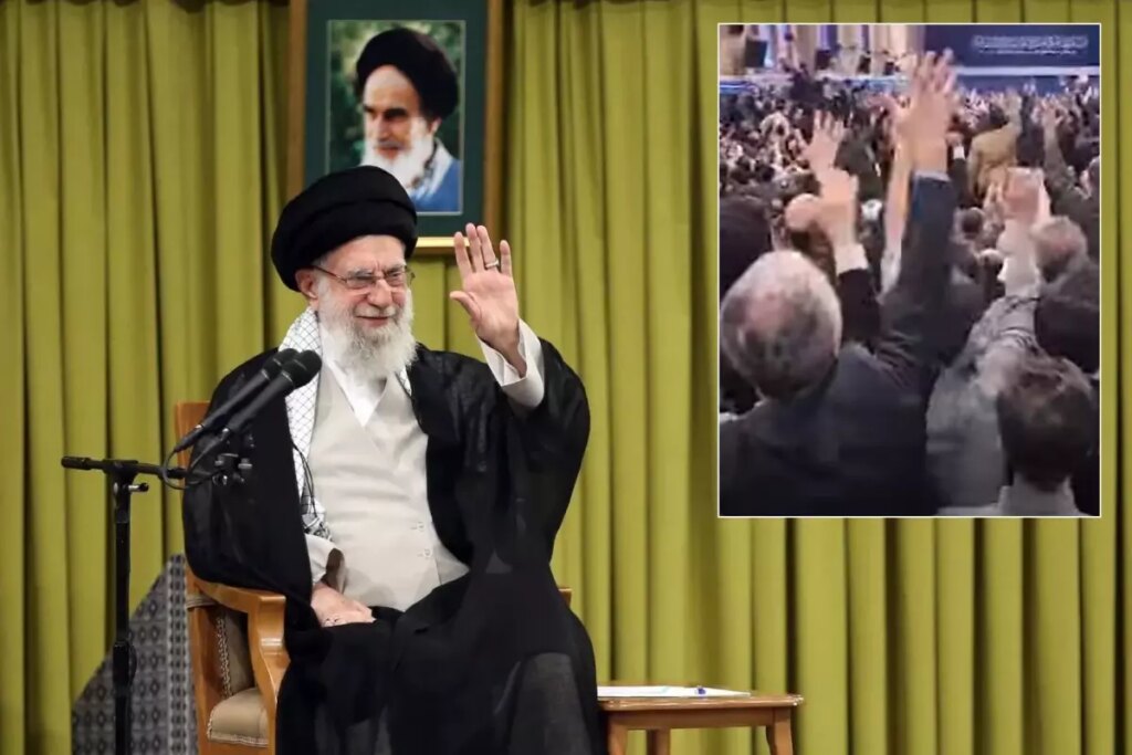 İran’da Hamaney için Türkçe sloganlar atıldı