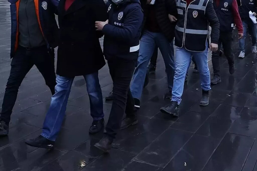 İstanbul ve Adana’da DAEŞ operasyonu! 10 şüpheli gözaltına alındı