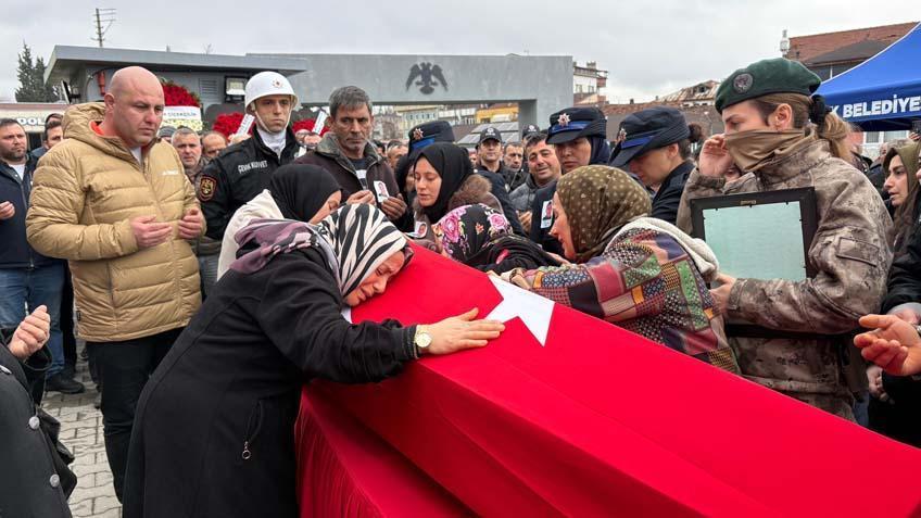 Kazara kendini vuran polis memuru, Zonguldak’ta defnedildi