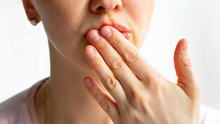 Sessiz tehdit: Ağız enfeksiyonları! Tüm vücudu etkileyebilir