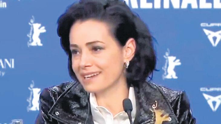 Türkiye sorusuna verdiği yanıt çok konuşuldu! Özgü Namal fırtınası: Festivale damga vurdu