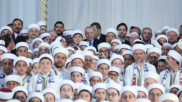 Cumhurbaşkanı Erdoğan, hafızlık icazet törenine katıldı