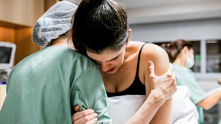 Doğum öncesi ve sonrasını yönetiyorlar! Her gebenin ebesi olmalı mı?