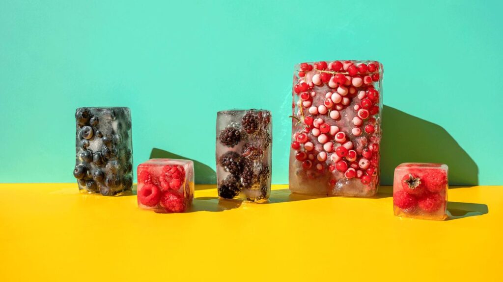 Donmuş yiyecekleri güvenle ve hızlı şekilde çözdürme yolları